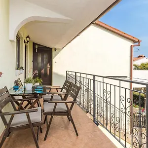 Junek , Rovinj Horvátország
