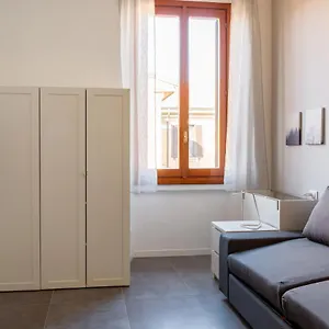 newly-renovated-loft-near-centrale.it-lombardy.com/