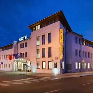 ea-hotel-populus.praguehotelsweb.com/
